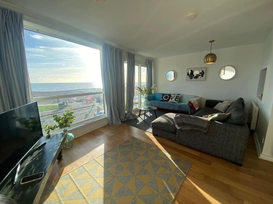 Sea View Maisonette *